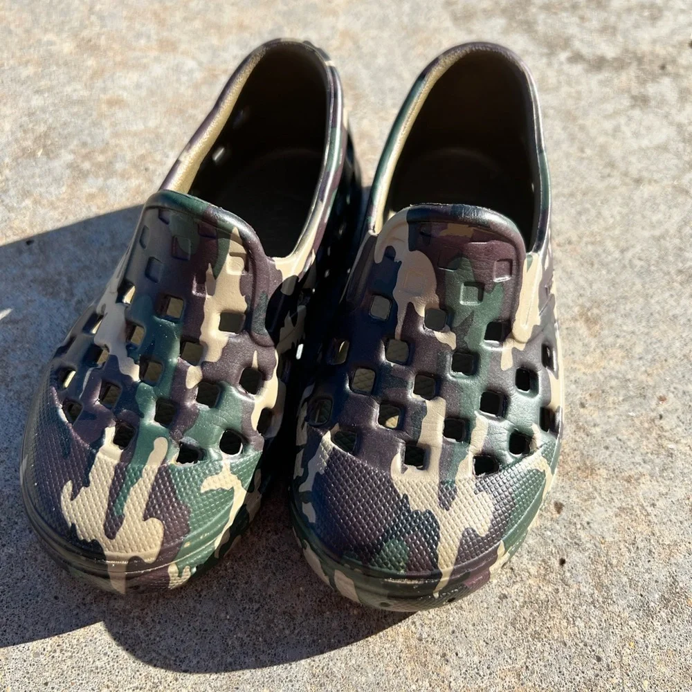 Vans Kids Camo Slip-On Water Shoes Green Black Tan